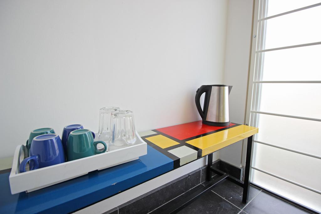 Ground Floor Canal Apartment Amsterdam Ngoại thất bức ảnh
