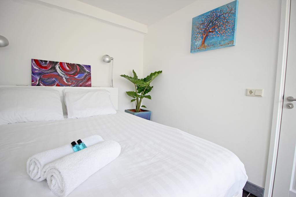Ground Floor Canal Apartment Amsterdam Ngoại thất bức ảnh